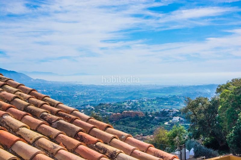 Foto a7a7543f-2a76-44d1-be57-5a63c889939b. Casa adossada amb aparcament a La Mairena Ojén