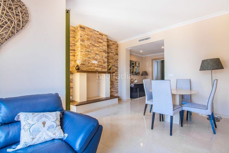 Foto c5102ea6-689e-4495-bcb5-77e5fec8dcef. Casa adossada amb aparcament a La Mairena Ojén