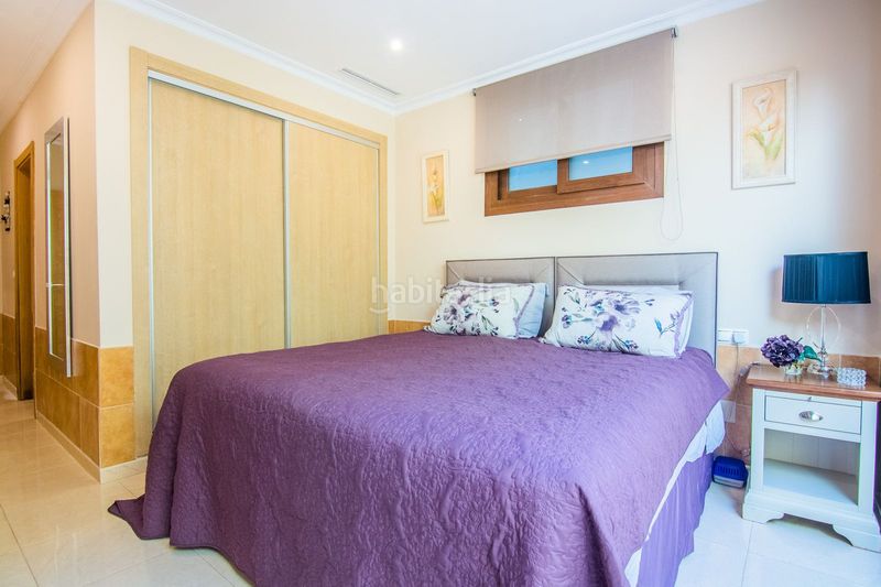 Foto d169c579-7a83-4ad6-a91e-cebfb2444766. Casa adossada amb aparcament a La Mairena Ojén