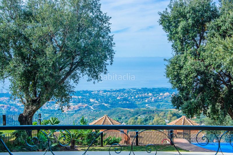 Foto f2c585d0-d0d2-4342-b28a-34bfb7960bbf. Casa adossada amb aparcament a La Mairena Ojén