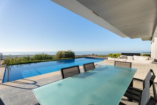 Casa adossada a Alto de los Monteros