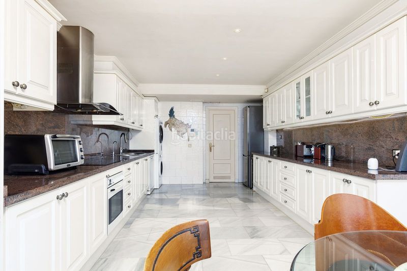 Foto 21b4bd05-27b3-4a91-801f-599738fef1cb. Pis a Las Brisas Marbella