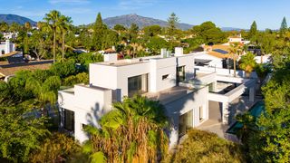 Casa adossada a Guadalmina Baja