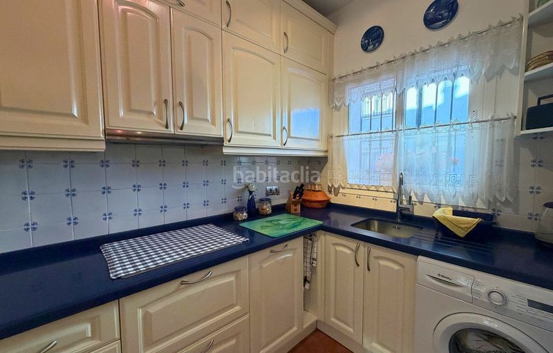 Foto dd09ca7b-b37f-49f9-b19a-456ce76e7792. Casa adosada en Las Brisas Marbella