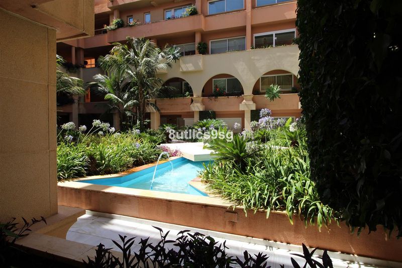Foto 21f8c160-2334-4eac-aebb-17a325c0c899. Pis a Las Brisas Marbella