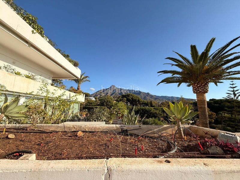 Foto d88bdf66-f3a4-447a-8435-9e327f5450f4. Pis amb aparcament a La Carolina - Guadalpín Marbella