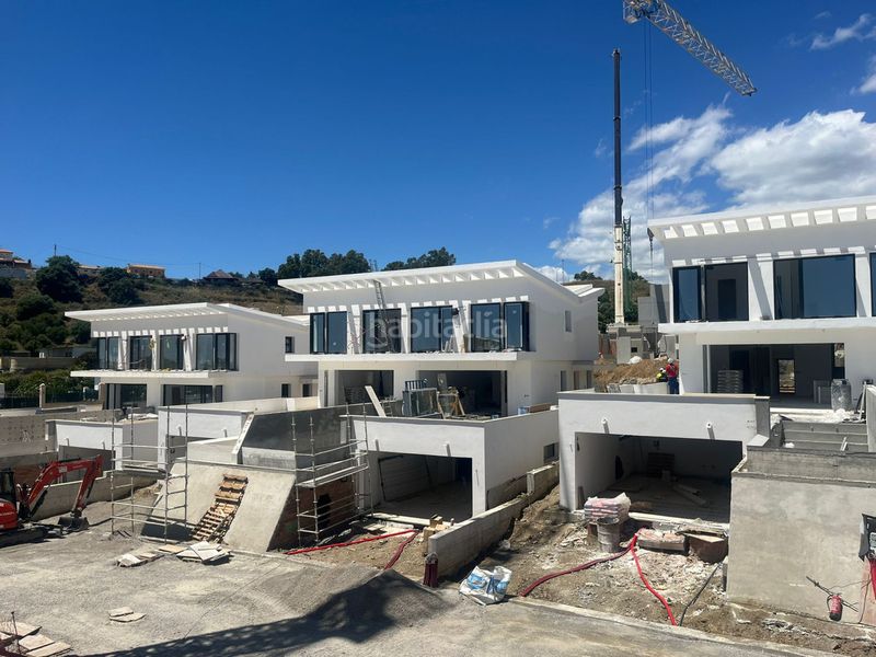 Foto f4a0fc47-180a-4c6e-b25e-5fe141cf9692. Casa adossada amb aparcament a La Cala Golf - Lagar Martell Mijas