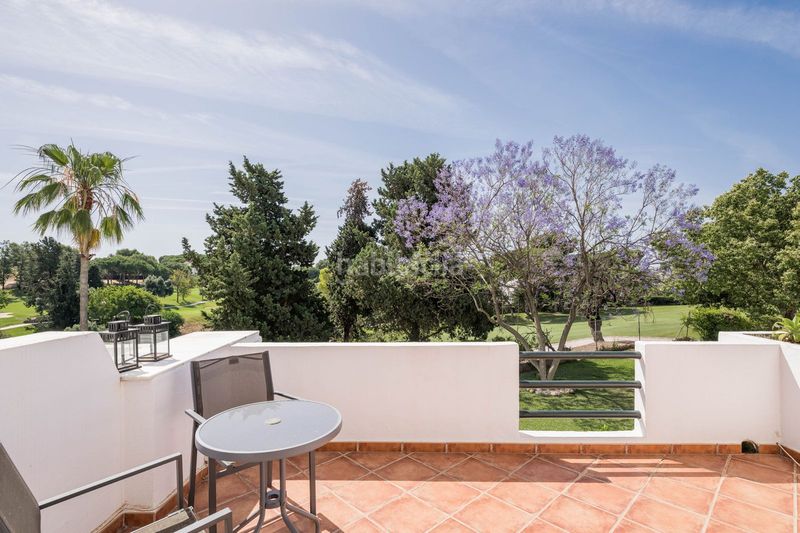 Foto 37ca2f8f-b6b7-40bb-ad5c-206b0da63970. Casa adossada a Aloha Marbella