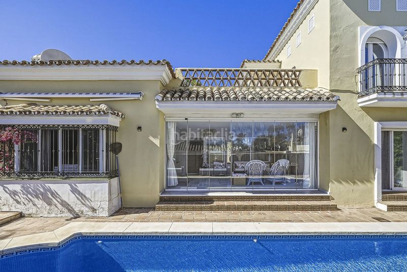 Foto 5b859ef4-e2a8-4fd9-975d-6702d440b97a. Casa adossada amb aparcament a bahía de Marbella Marbella