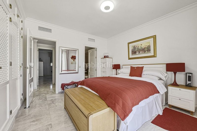 Foto 8e86317d-4aab-4060-952b-564bda0908d6. Casa adossada amb aparcament a bahía de Marbella Marbella