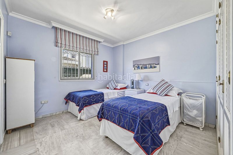 Foto 8ee7c762-7161-4133-8773-f2cab0b6b4a7. Casa adossada amb aparcament a bahía de Marbella Marbella