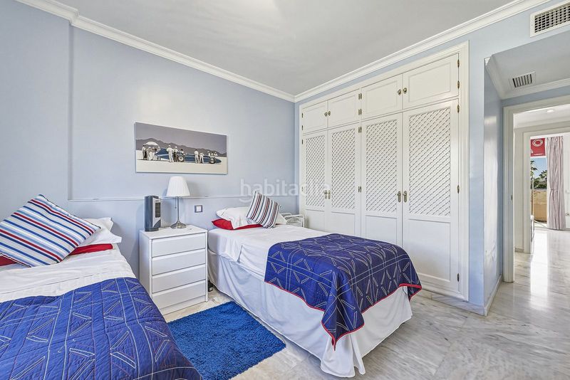 Foto 9d39516b-a790-4d1a-9d6e-8338e4a6124b. Casa adossada amb aparcament a bahía de Marbella Marbella