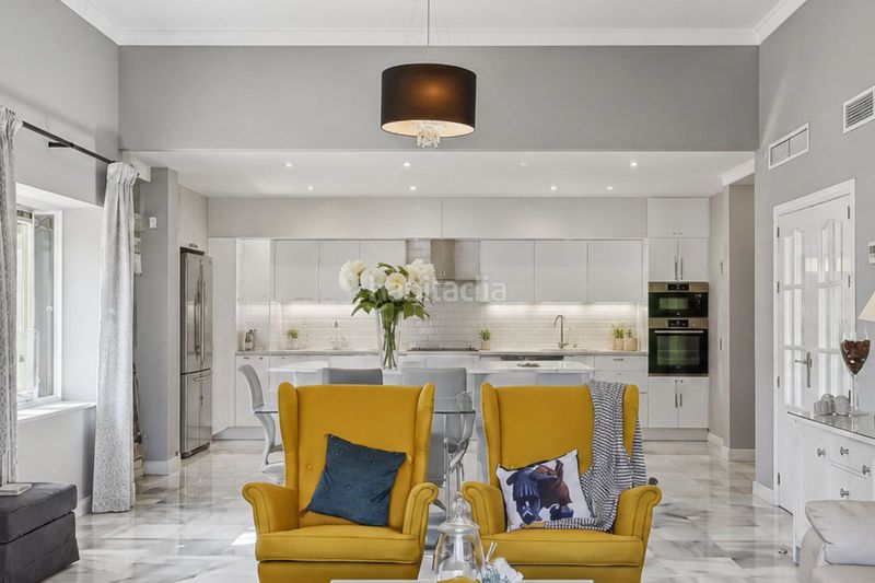 Foto a5d2c5ce-8bb9-4058-964e-be949343106c. Casa adossada amb aparcament a bahía de Marbella Marbella
