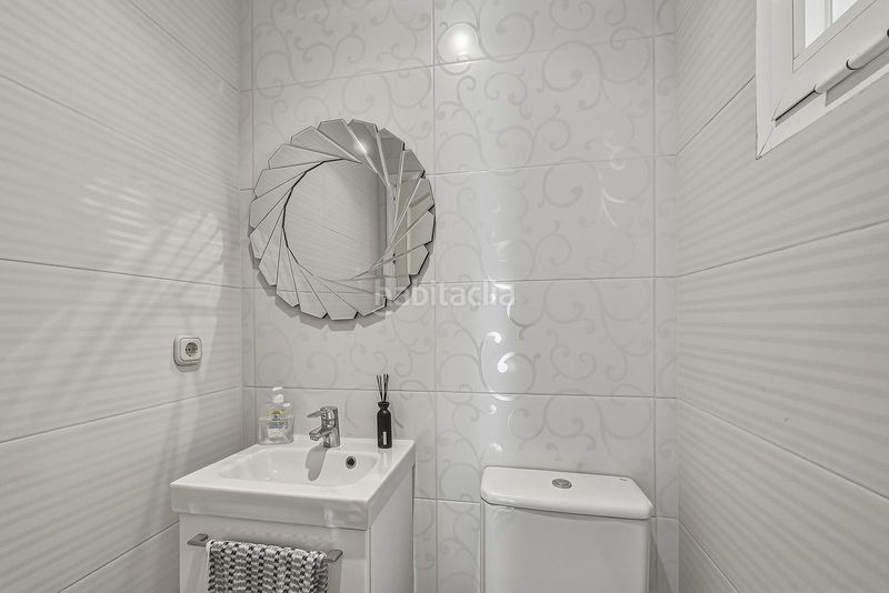 Foto f61993b7-b61a-4bde-a8c6-a9049dbb515d. Casa adossada amb aparcament a bahía de Marbella Marbella