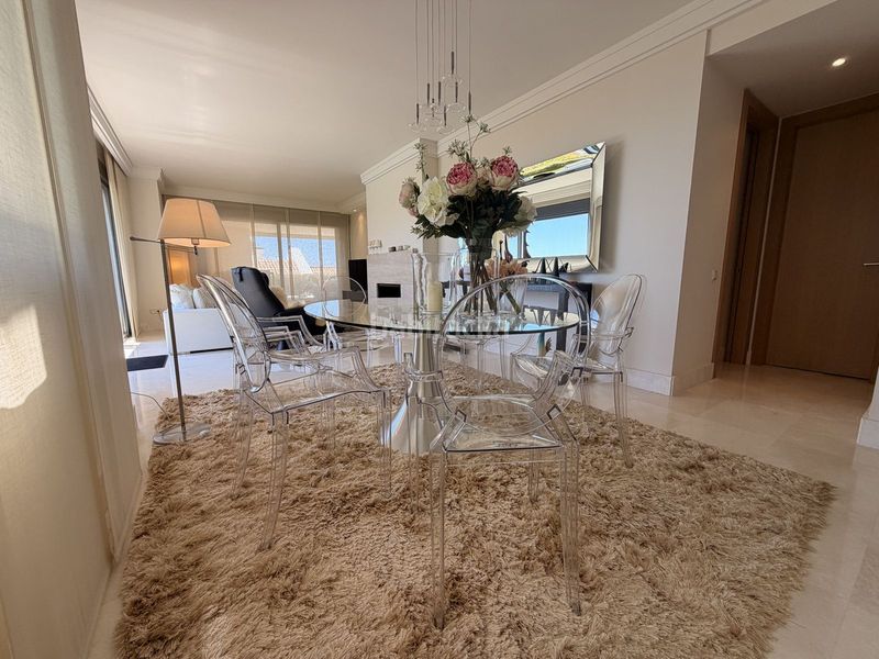 Foto 23335bd7-7c92-4b30-807c-f043c24bdde2. Pis a Alto de los Monteros Marbella
