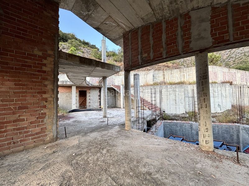 Foto f8f02622-ffc7-418d-b5bd-fcd773b23700. Terreny residencial a Istán