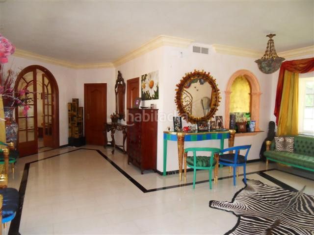 Foto 5809394a-f7bd-46ac-8709-ca658fdac996. Casa adossada amb aparcament a La Quinta Benahavís