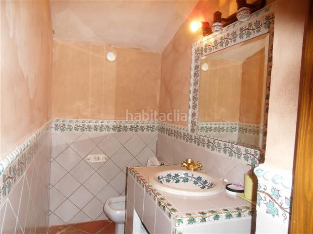 Foto 58cf401c-2a29-4d35-9dc2-66fef5466232. Casa adossada amb aparcament a La Quinta Benahavís