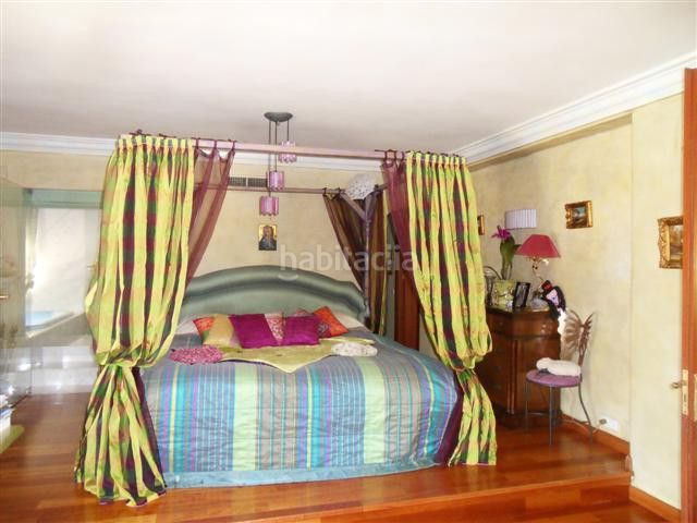 Foto 594637fe-c597-4e0f-b86d-c019253cc91d. Casa adossada amb aparcament a La Quinta Benahavís
