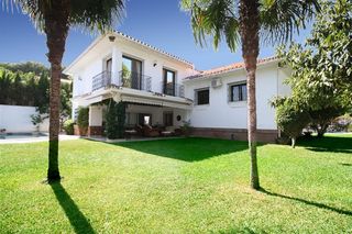 Semi detached house in Los Monteros