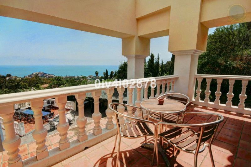 Foto 94dd3673-5f31-4663-a1f5-68455d4b8bdb. Casa adossada amb aparcament a Centro Benalmádena