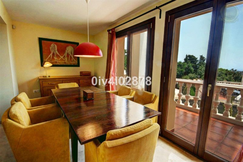 Foto e72185a0-4624-4f82-9497-0a38a7eff542. Casa adossada amb aparcament a Centro Benalmádena