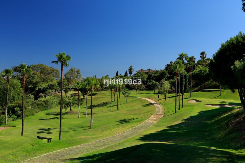 Foto 26c838c8-ff5a-4e25-9bc9-42e7448fdd9c. Pis a Elviria Marbella