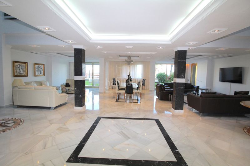 Foto 99dd7fbf-1329-41d4-bb2e-b176d8817a7d. Piso en Puerto Banús Marbella