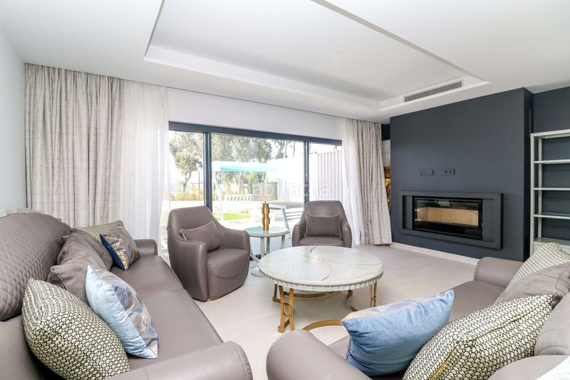 Foto ebe6e951-e09e-4b3e-902f-a3e02affc055. Casa adossada a Centro Estepona
