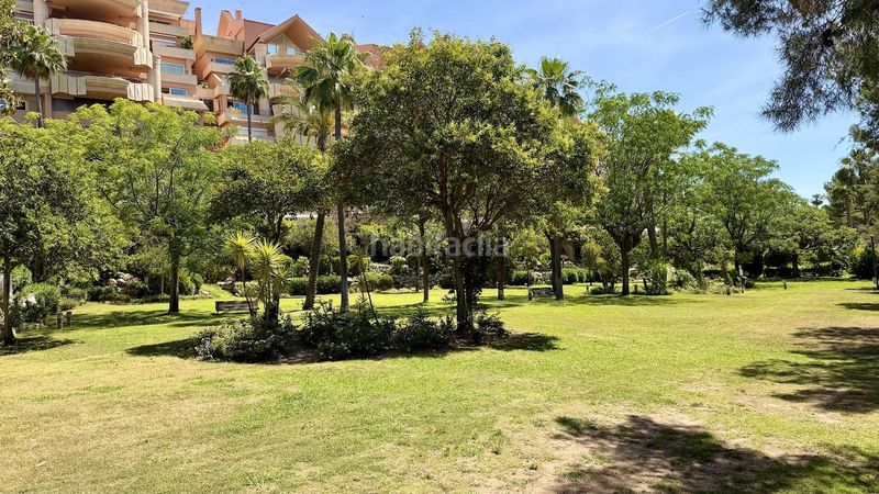 Foto d0a10717-b27f-47c6-9837-324c3282701a. Pis a Las Brisas Marbella