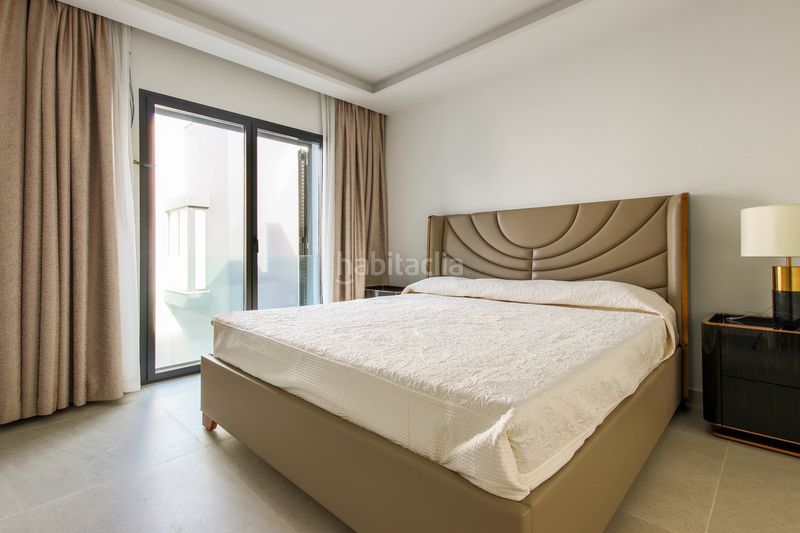 Foto 7dfb8c18-7300-4314-bde9-bd8dbb4d0a81. Casa adosada en Centro Estepona