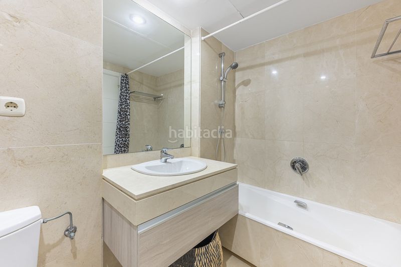 Foto 0a77c00c-f876-409d-996d-74ee6df41498. Pis a Centro Estepona