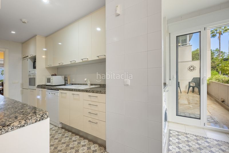 Foto c1ef6bbf-8f03-4787-912b-6021d14094e6. Pis a Centro Estepona