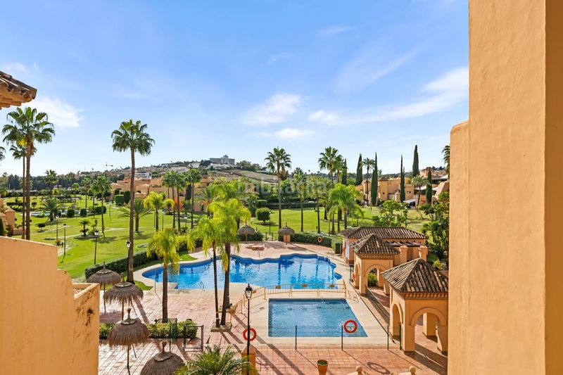 Foto 26079269-93f8-4bc3-8cba-7ced46525e18. Àtic a Nueva Atalaya Estepona