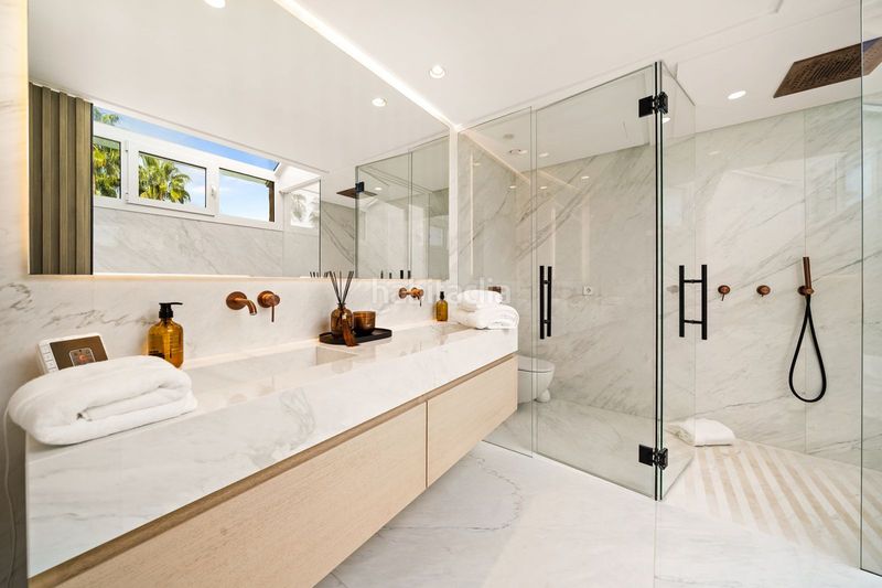 Foto e24c57cc-bf4e-4d3f-9aa2-4b52b8d2ce5c. Àtic a Nueva Atalaya Estepona