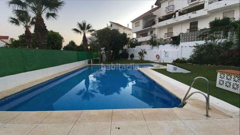 Foto 6a077544-20c1-49b5-ad28-fcb0cca9ce4a. Casa adossada amb aparcament a Centro Estepona