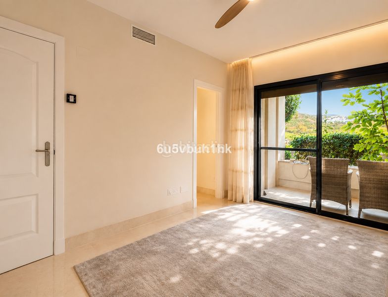 Foto d9cfdfdd-9652-477c-a856-a11e9b388111. Pis a Benahavís pueblo Benahavís