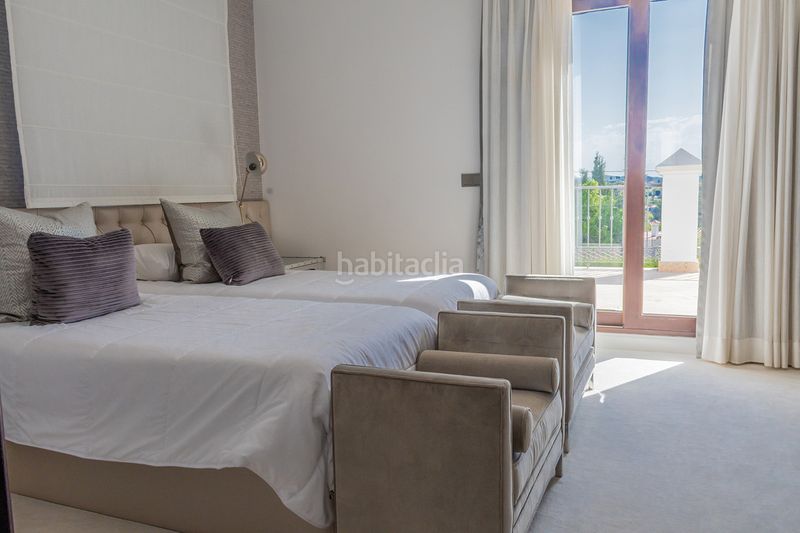 Foto 0edad5a6-09b1-4144-878a-44d5d18d16b8. Casa adossada amb aparcament a Guadalmina Alta Marbella