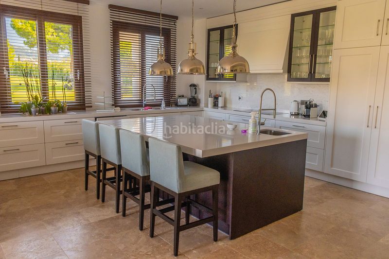 Foto dc6b3a26-80ce-400f-8a34-e712ade09294. Casa adossada amb aparcament a Guadalmina Alta Marbella