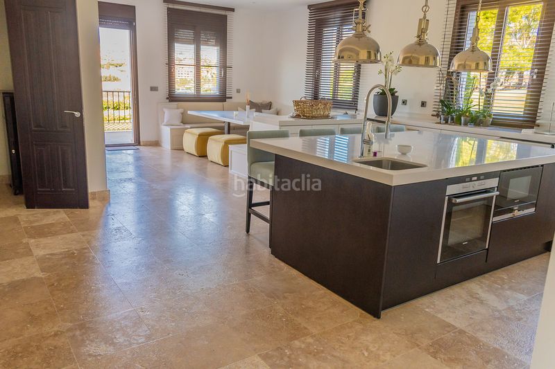 Foto ef0ee8f1-6679-4d6a-a0b6-b16b977427aa. Casa adossada amb aparcament a Guadalmina Alta Marbella