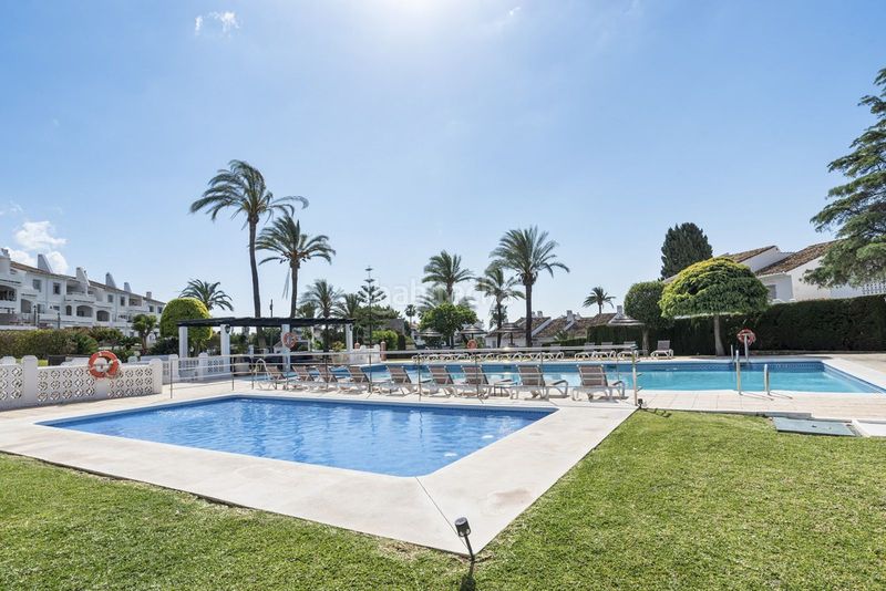 Foto 491513b8-2d08-48bb-a92f-8b698a3ce910. Pis amb aparcament a Las Brisas Marbella