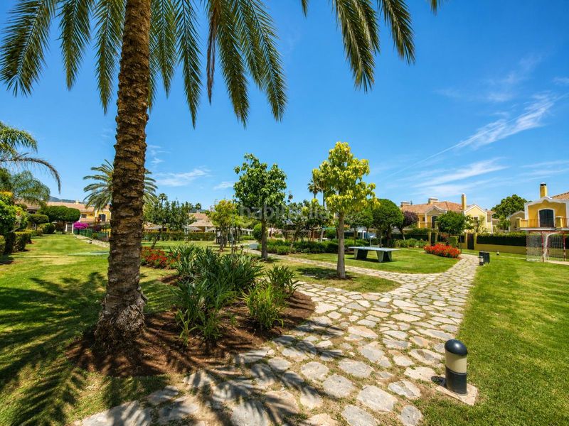 Foto 2172900c-0a13-4e5a-8fc6-85c2e20aed9f. Casa adossada amb aparcament a Guadalmina Alta Marbella
