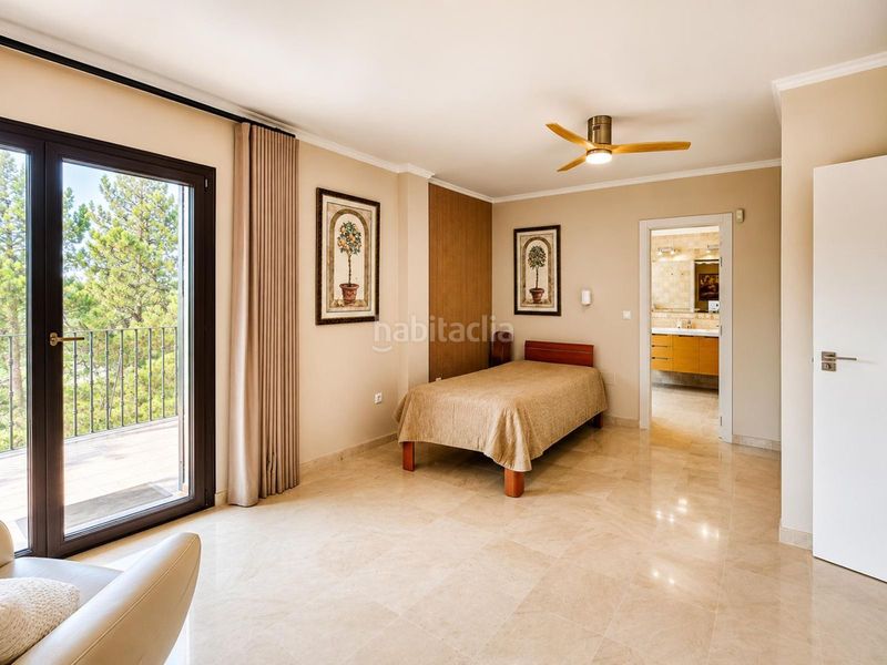 Foto a5898db8-d8e2-40d0-a9be-f43865b9f780. Casa adossada amb aparcament a Guadalmina Alta Marbella