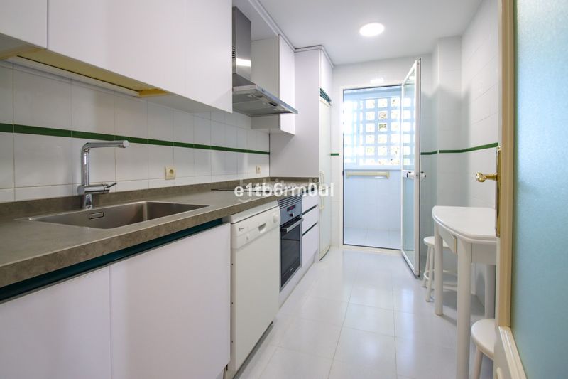 Foto 2212b340-eda8-4501-9be3-13b5892173d3. Pis a La Carolina - Guadalpín Marbella