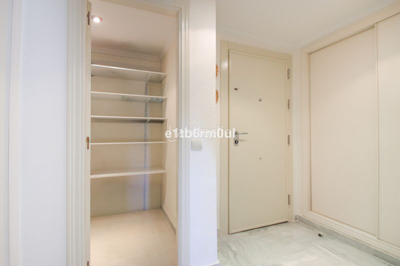 Foto 337d99e2-8395-4dd9-b038-b19ea1a4c180. Pis a La Carolina - Guadalpín Marbella