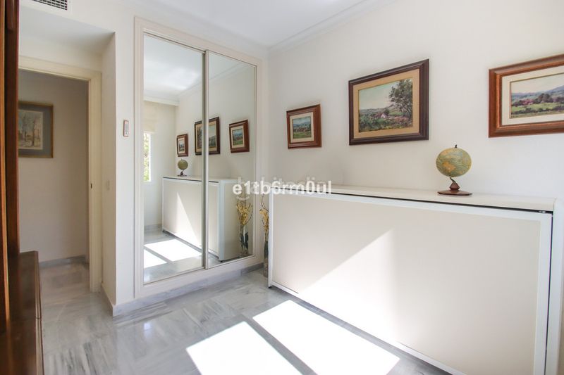 Foto d3883a4e-a9c7-4a26-bf6e-68b5e6078baf. Pis a La Carolina - Guadalpín Marbella