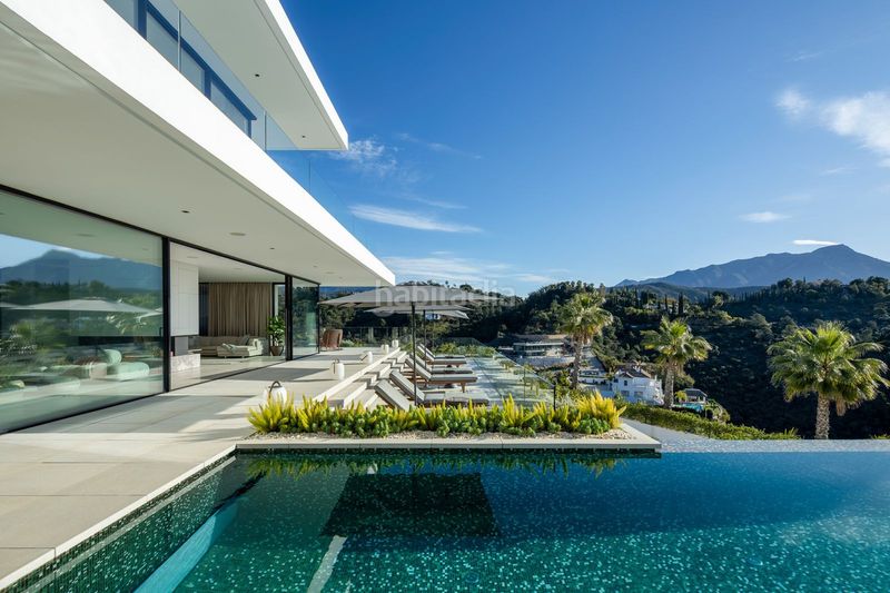 Foto 650eecb2-1958-4c7c-a248-f8090e5598d4. Casa adossada amb aparcament a El Madroñal Benahavís