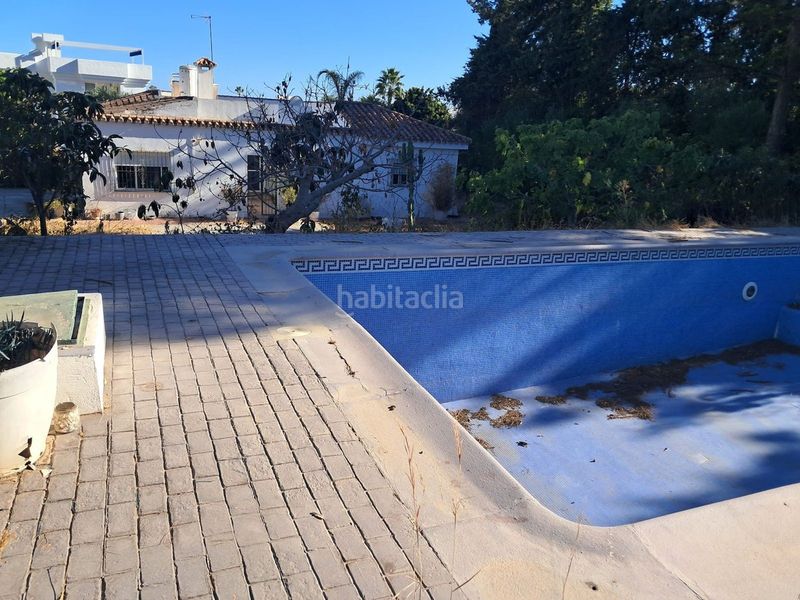 Foto 948e7229-c427-4901-ae1b-d2b8456b7e85. Casa adossada a Centro Estepona