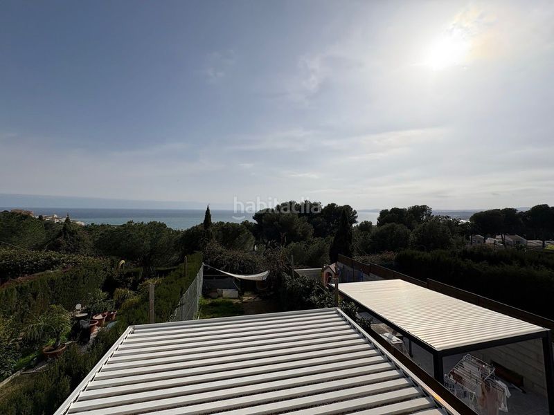 Foto bb89f508-a05d-4242-b266-21724eb0be5a. Casa adossada a Centro Estepona