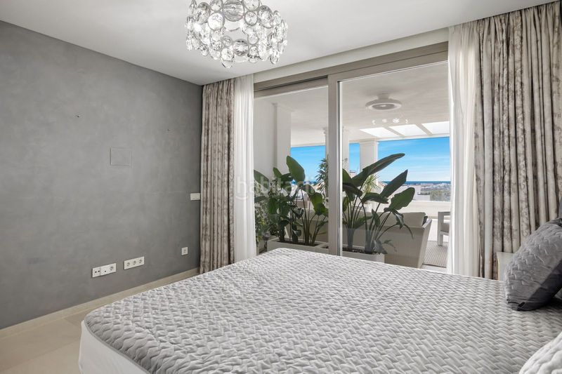 Foto 7b0d00e6-1c72-44d8-9930-48a360090b61. Piso en Las Brisas Marbella